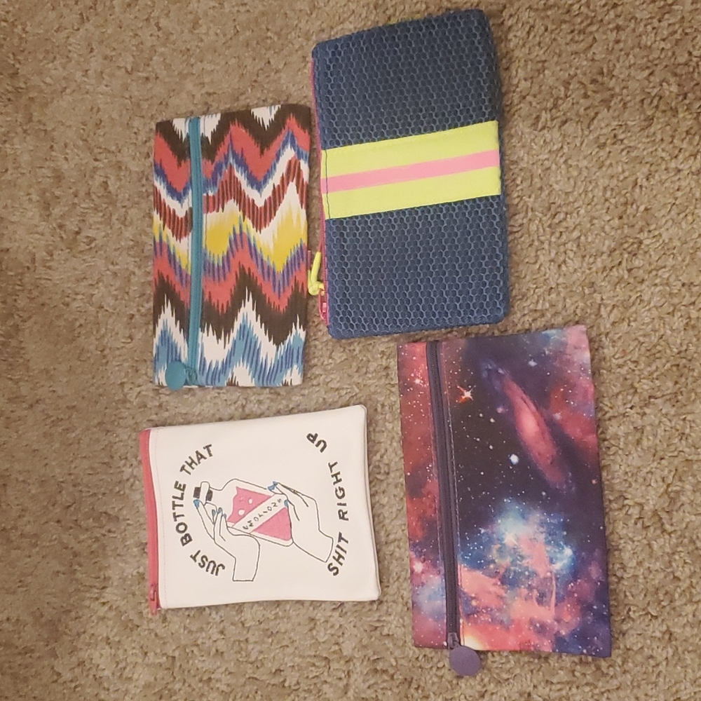 Ipsy Bags Blue Retro Vibes